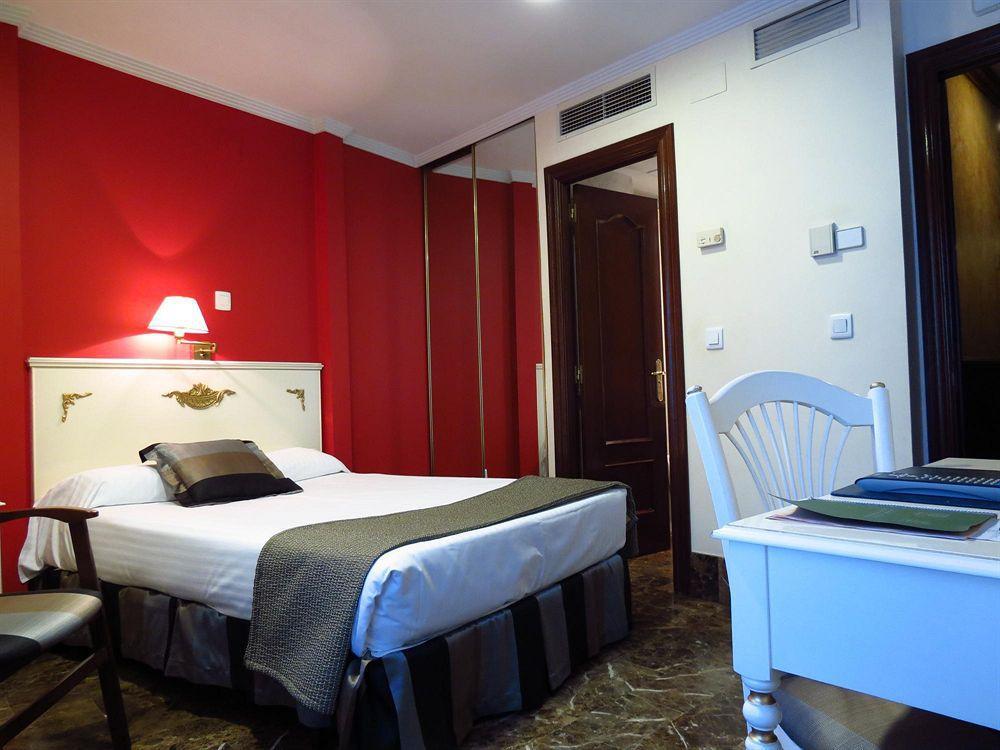 Hotel Boutique Catedral Valladolid Room photo