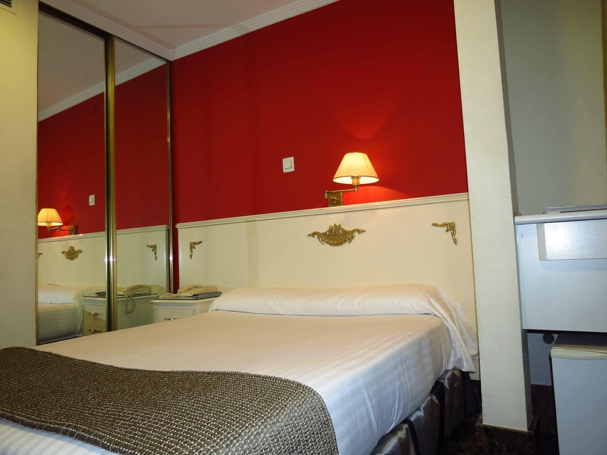 Hotel Boutique Catedral Valladolid Exterior photo